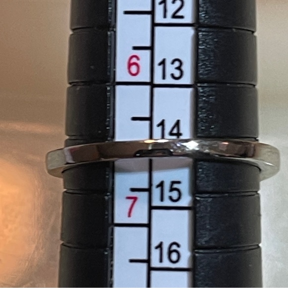 🎈Beautiful 925 Sterling Silver Sun Garnet Round Halo Cut with Shining CZs! - Picture 4 of 13